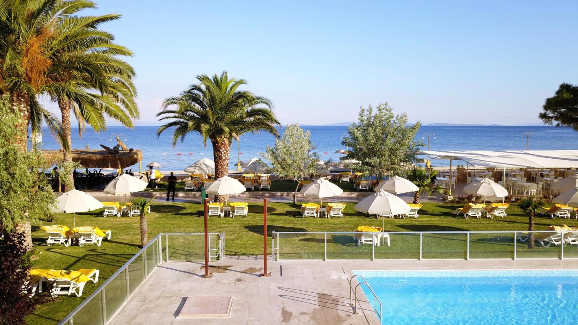 Palm Beach Hotel Kucukkuyu Bagian luar foto
