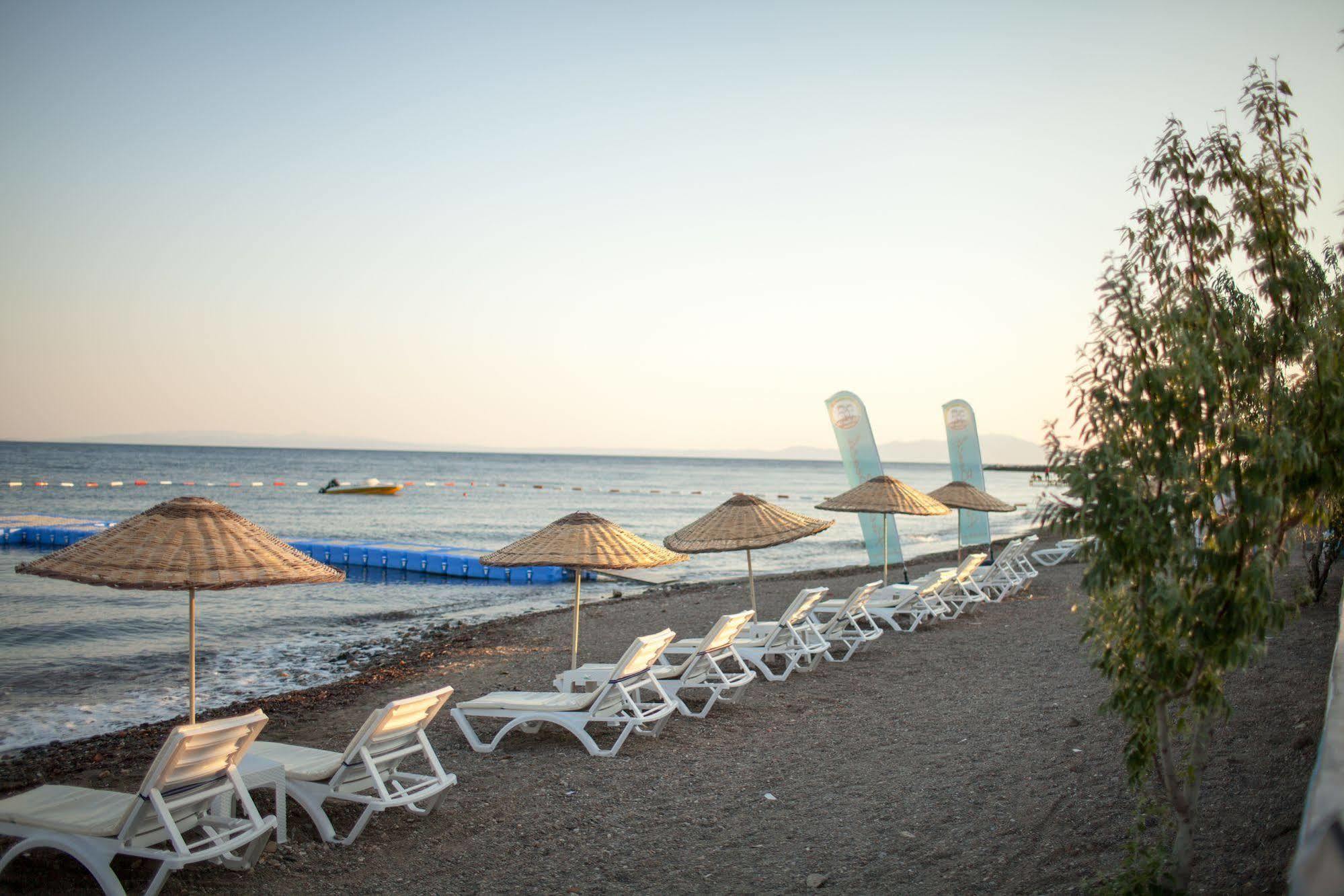 Palm Beach Hotel Kucukkuyu Bagian luar foto